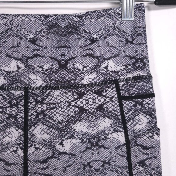 ZYIA ACTIVE Cobra Metallic Pocket Light N Tight Hi Rise Capri Size 4 - Picture 10 of 11